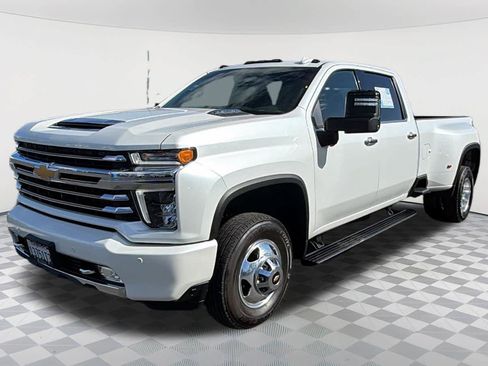 Used 2022 Chevrolet Silverado 3500 High Country w/ Safety Package II AWD/4WD image 1