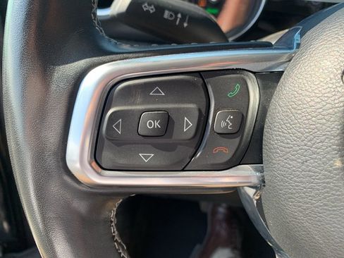 Used 2023 Jeep Wrangler Unlimited Sahara w/ Cold Weather Group AWD/4WD image 31