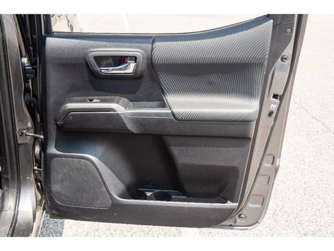 Used 2020 Toyota Tacoma 4x4 Double Cab image 21