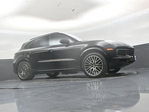 Used 2020 Porsche Cayenne AWD/4WD image 41