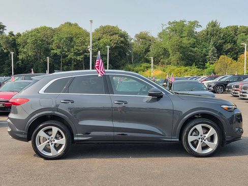 Used 2025 Audi Q5 Premium Plus AWD/4WD image 3