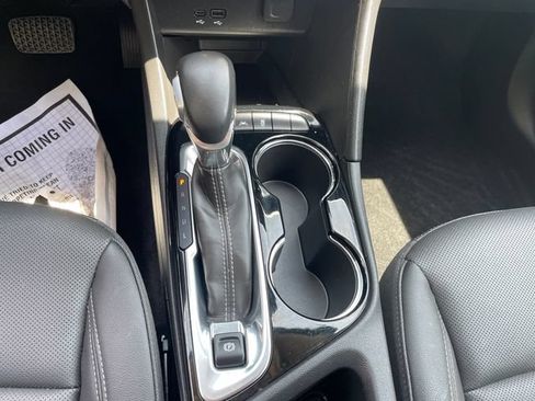 Used 2024 Buick Encore GX Sport Touring AWD/4WD image 36