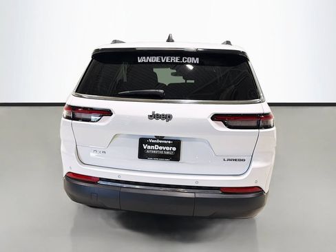 Used 2023 Jeep Grand Cherokee L Laredo AWD/4WD image 22