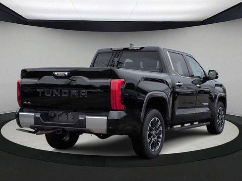 Used 2025 Toyota Tundra Limited AWD/4WD image 8