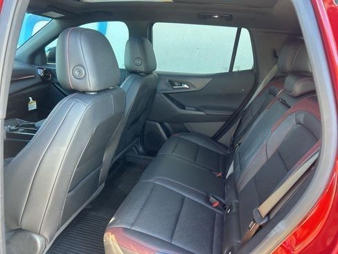 Used 2025 Chevrolet Equinox RS w/ Safety and Technology Package image 10