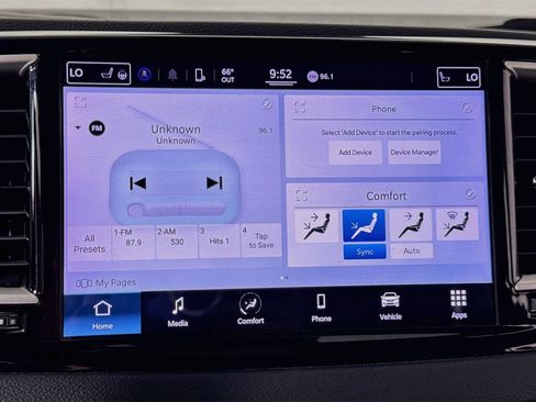 Used 2022 Chrysler Pacifica Touring-L FWD image 37