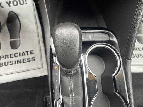 Used 2024 Buick Encore GX Sport Touring image 21