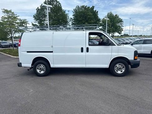 Used 2016 GMC Savana 2500 RWD image 8