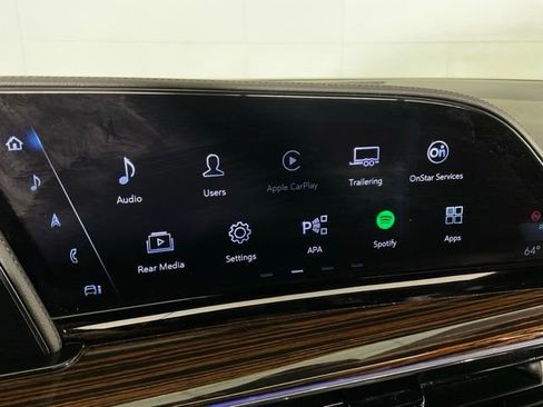 Used 2024 Cadillac Escalade Premium Luxury w/ Performance Package image 10