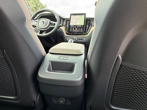 Certified 2026 Volvo XC60 B5 Plus AWD/4WD image 14