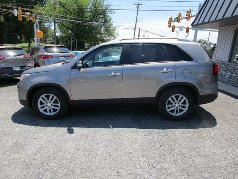 Used 2014 Kia Sorento LX AWD/4WD image 5