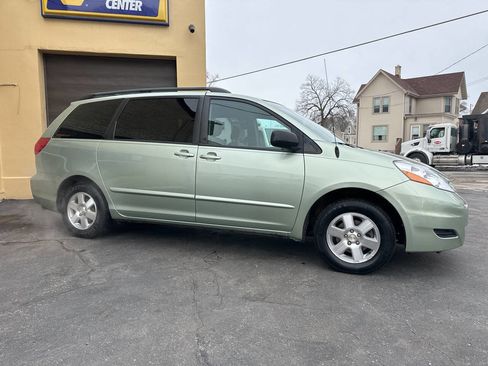 Used 2006 Toyota Sienna LE image 4
