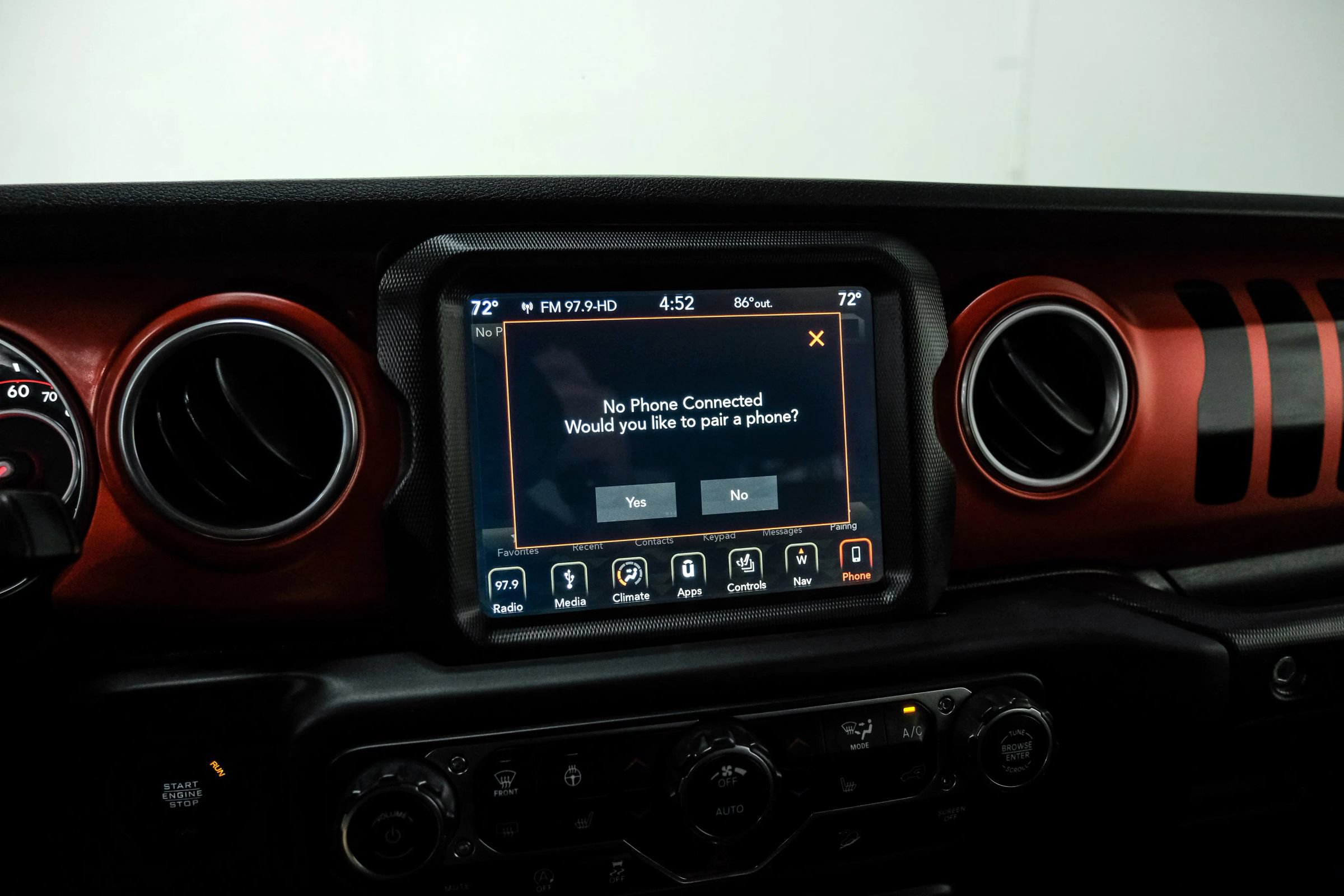 Used 2019 Jeep Wrangler Unlimited Rubicon AWD/4WD image 28