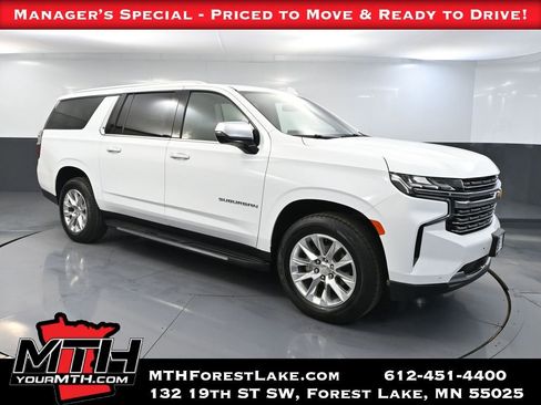Used 2023 Chevrolet Suburban Premier image 1