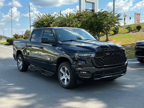Used 2026 RAM 1500 Express RWD image 7