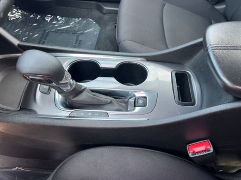 Used 2024 Chevrolet Malibu LT FWD image 17
