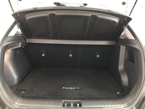 Used 2021 Hyundai Kona SE FWD image 7