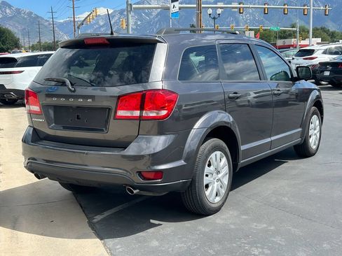 Used 2018 Dodge Journey SXT w/ Connectivity Group FWD image 4
