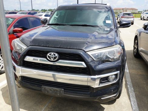 Used 2019 Toyota 4Runner Limited AWD/4WD image 2