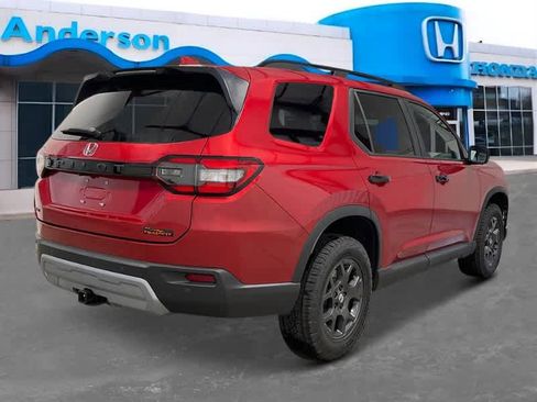 New 2025 Honda Pilot TrailSport image 8