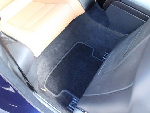 Used 2015 Mercedes-Benz E 550 Cabriolet image 4