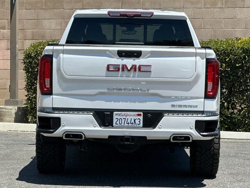 Used 2022 GMC Sierra 1500 Denali w/ Denali Reserve Package AWD/4WD image 5
