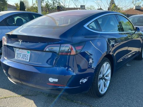 Used 2017 Tesla Model 3 Long Range image 2