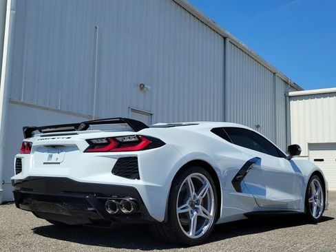 Used 2022 Chevrolet Corvette Stingray Premium Cpe w/ Z51 Performance Package RWD image 12