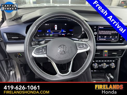 Used 2024 Volkswagen Taos SE image 15