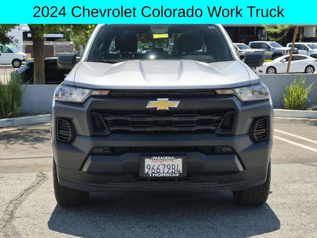 Used 2024 Chevrolet Colorado W/T RWD image 2
