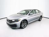 Used 2024 Volkswagen Jetta SE image 3