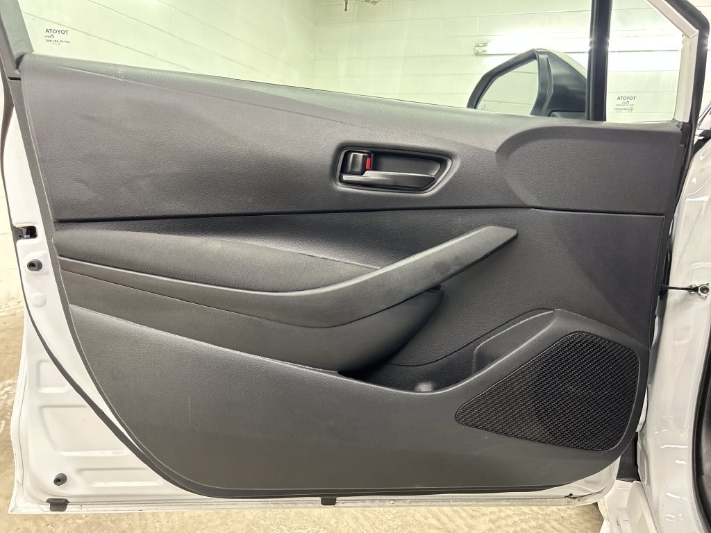 Used 2026 Toyota Corolla LE FWD image 18