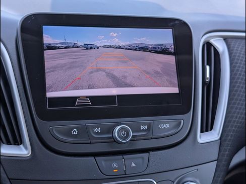 Used 2024 Chevrolet Malibu LT FWD image 7