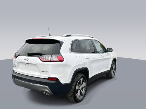 Used 2019 Jeep Cherokee Limited image 3