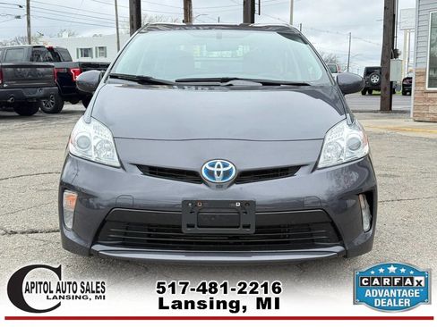 Used 2014 Toyota Prius Two FWD image 3