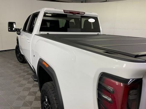 Used 2025 GMC Sierra 3500 AT4 w/ AT4 Premium Plus Package image 42