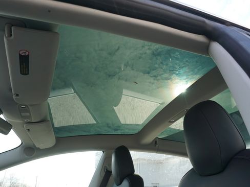 Used 2018 Tesla Model 3 Long Range image 6