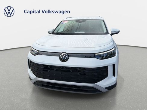 Used 2026 Volkswagen Tiguan S FWD image 2