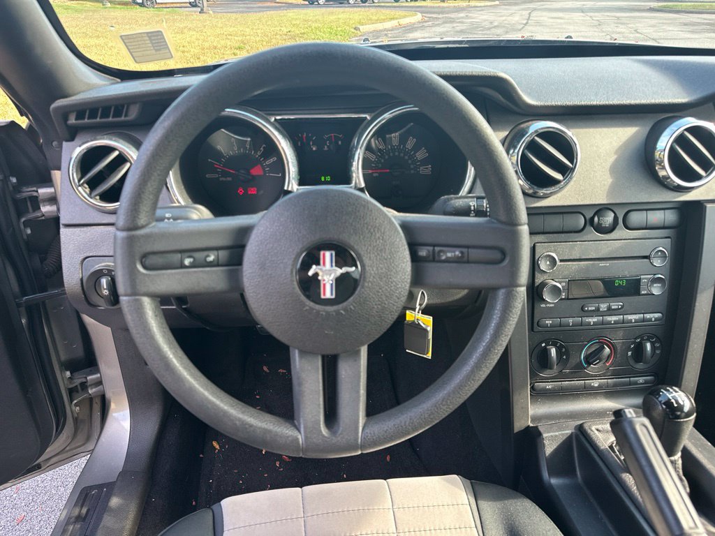 Used 2009 Ford Mustang Coupe RWD image 18