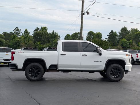 Used 2020 Chevrolet Silverado 2500 Custom w/ Custom Value Package AWD/4WD image 6