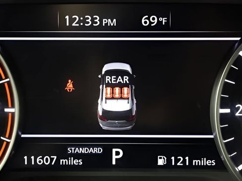 Used 2025 Nissan Rogue S FWD image 21