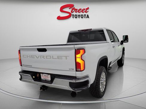 Used 2024 Chevrolet Silverado 2500 LTZ w/ LTZ Plus Package image 4