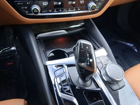 Certified 2023 BMW 530i 530i w/ Premium Package image 18