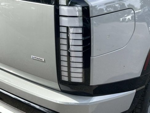 New 2026 Hyundai Ioniq 9 SEL image 12