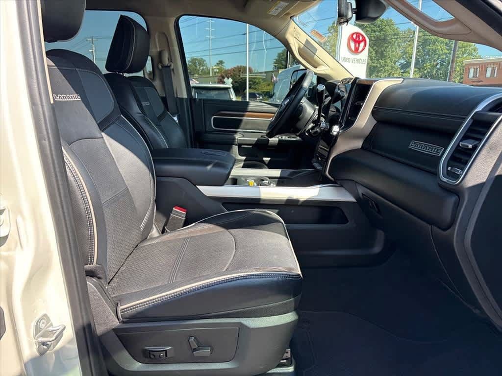 Used 2022 RAM 3500 Laramie AWD/4WD image 6