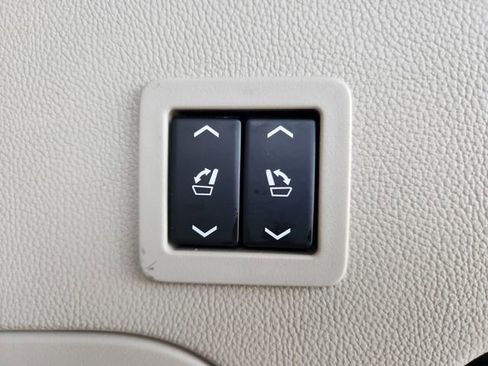 Used 2017 Cadillac Escalade 2WD image 20