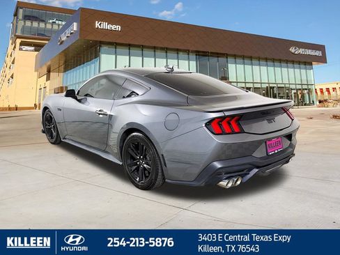 Used 2024 Ford Mustang GT RWD image 5