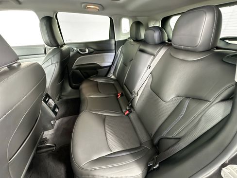 Used 2022 Jeep Compass Latitude w/ Sun and Sound Group image 24