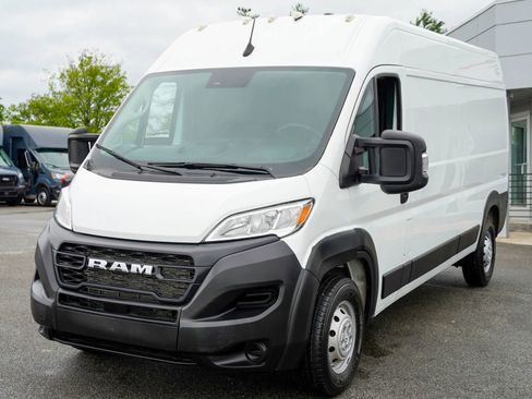 Used 2023 RAM ProMaster 2500 FWD image 1