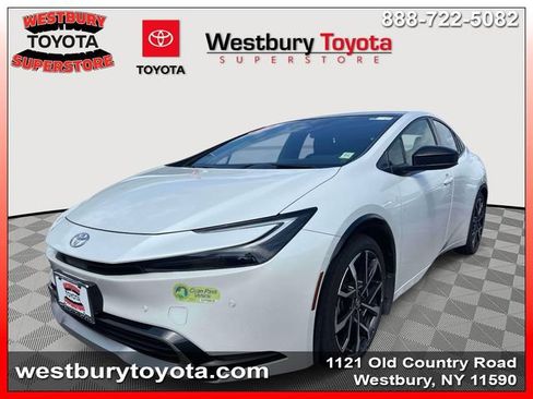 Certified 2024 Toyota Prius Prime FWD image 5